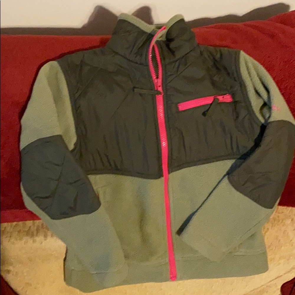 **3/$20** Girls Columbia Fleece Jacket